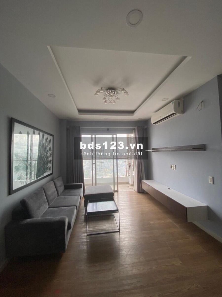 Cần bán căn hộ Chung cư Hoa Sen, đường Lạc Long Quân, Quận 11. DT: 61m2, 2PN, 2WC