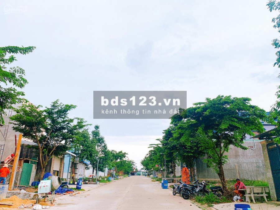 VỢ CHỒNG VỀ QUÊ SỐNG CÙNG BỐ MẸ CẦN SANG 600M2(24X25) ĐẤT T.CƯ + 30 P.TRỌ.NGAY KHU CÔNG NGHIỆP MP3