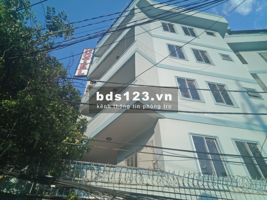 PHÒNG KHÁCH SẠN, FULL NỘI THẤT 3,3TR NGAY NGÃ 4 PHÚ NHUẬN