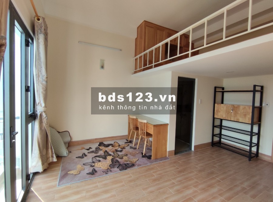 CHDV mới xây, ban công, full nội thất, ngay vòng xoay dân chủ