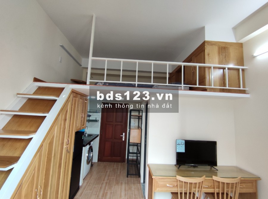 CHDV mới xây, ban công, full nội thất, ngay vòng xoay dân chủ