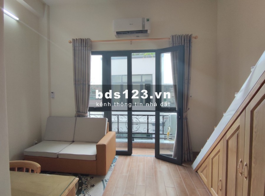 CHDV mới xây, ban công, full nội thất, ngay vòng xoay dân chủ