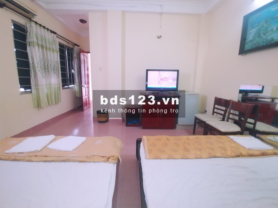 PHÒNG NỘI THẤT SẠCH ĐẸP MÁT MẺ GÍA RẺ GẦN TRẦN HUY LIỆU