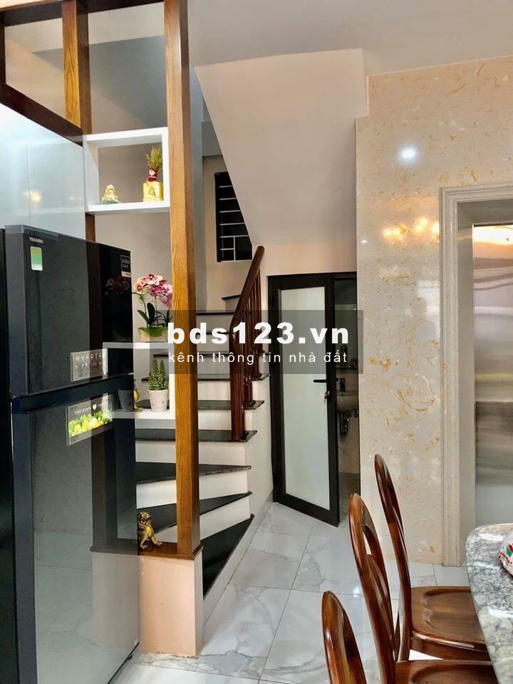 Tôi cần bán nhà mặt phố Thượng Đình 45m2, 6 tầng, mặt tiền khủng 6m, vỉa hè 6m, kinh doanh cực đỉnh