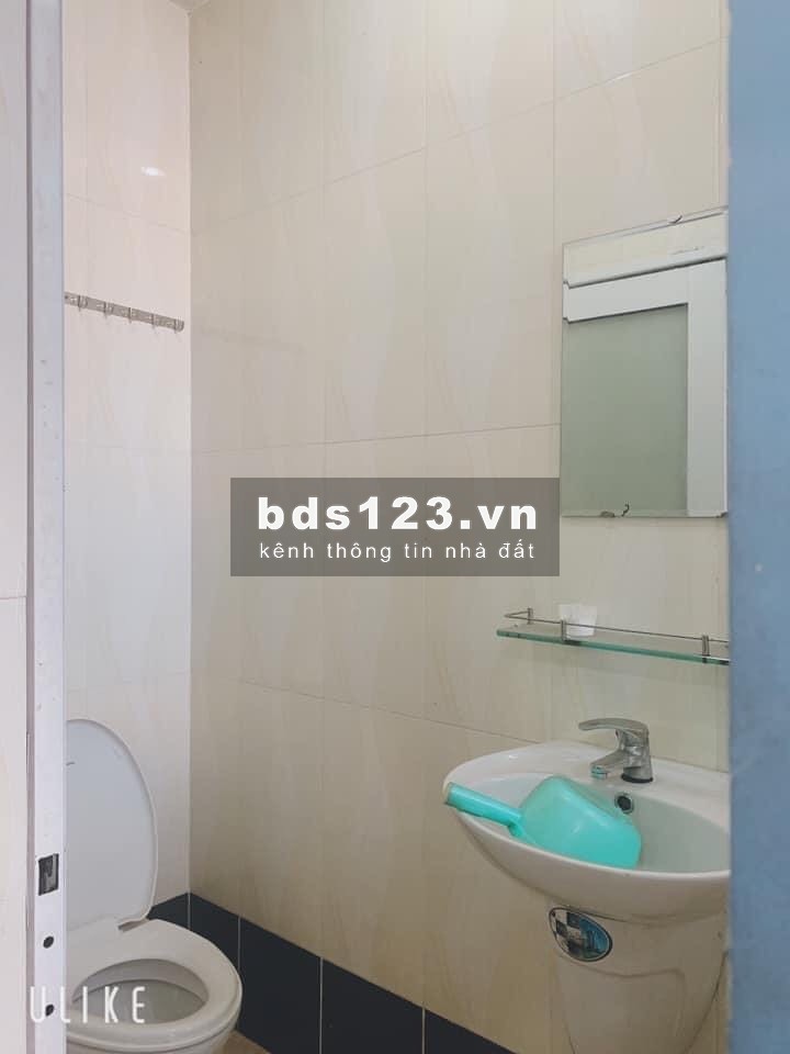 5 Tầng - Đoàn Văn Bơ - 30m - chỉ 2 tỷ 4 - 0933644449