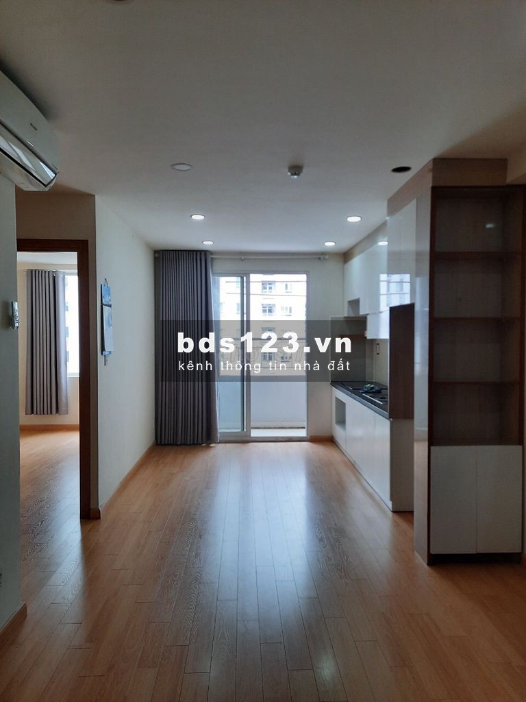 Cần cho thuê căn hộ Chung cư Starlight, Quận 6. DT: 72m2, 2 PN, 2 WC