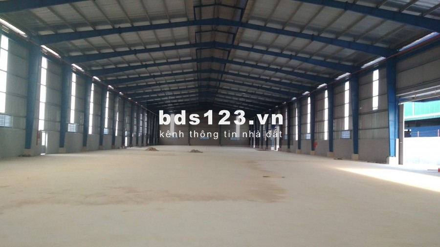 CHO THUÊ NHÀ XƯỞNG MỚI 5.658M2 GẦN MẶT TIỀN ĐƯỜNG LỚN CÁCH QUỐC LỘ 1A 180M, QUẬN 12