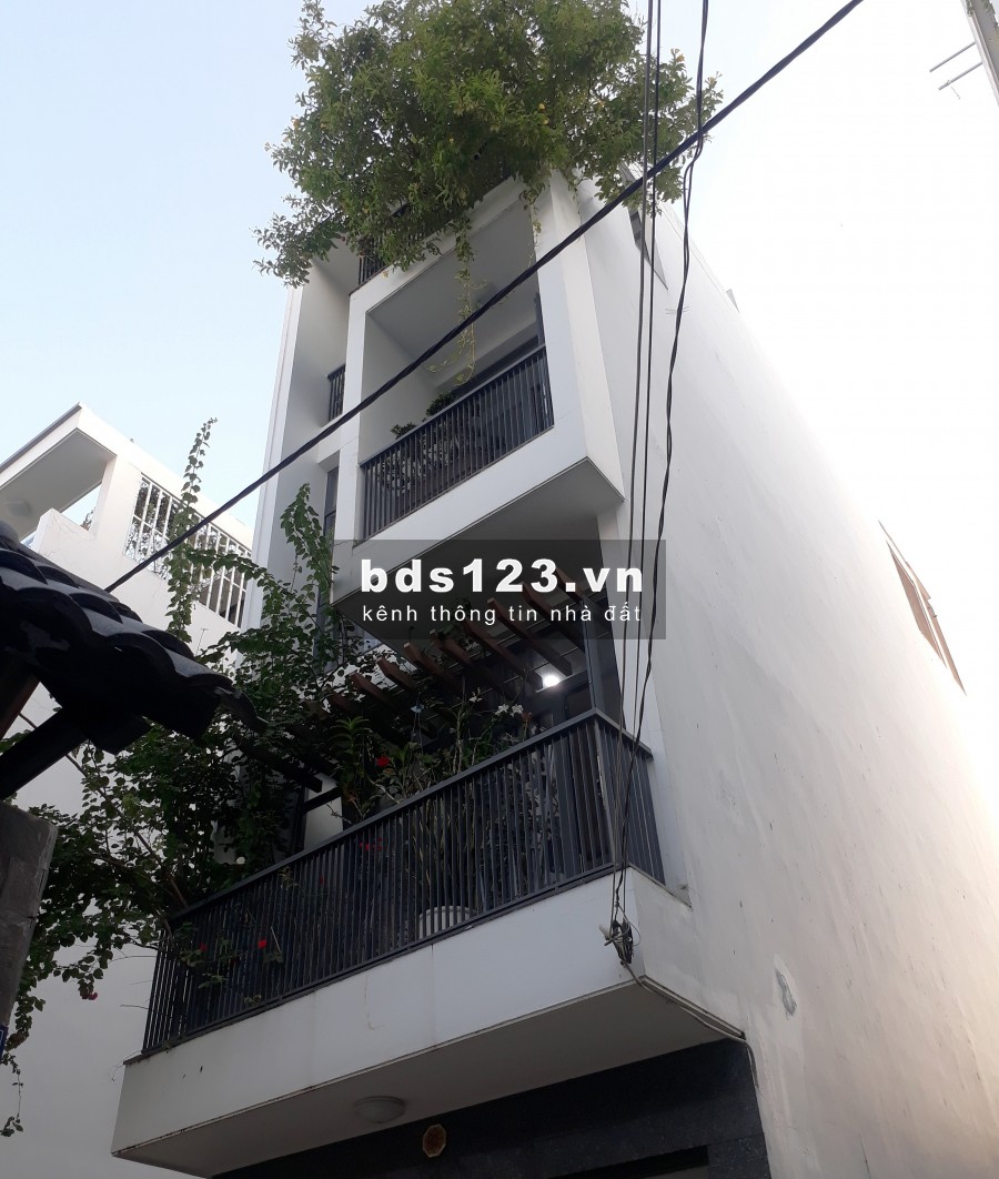 Cần Bán Nhà Lạc Long Quân, Tân Bình,HXH, 35 m2, Giá 3 tỷ 900 TL