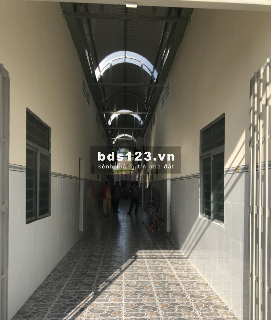 Vỡ Nợ Bán Gấp Dãy Trọ 300m2(10x30) SHR, 16p/2kiot Thu Nhập Ổn Định