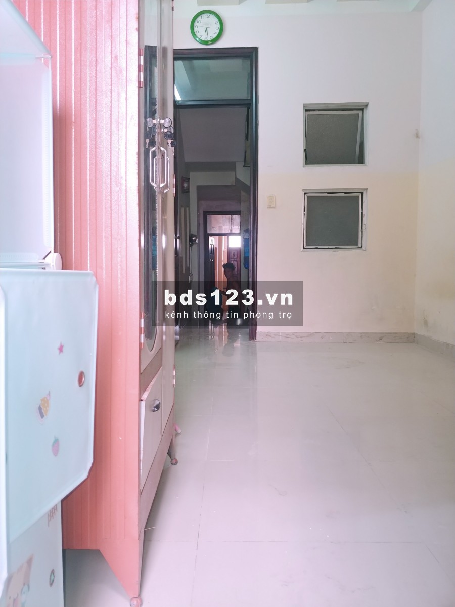 PHÒNG BAN CÔNG XINH XẮN , YÊN TĨNH GẦN HUỲNH VĂN BÁNH