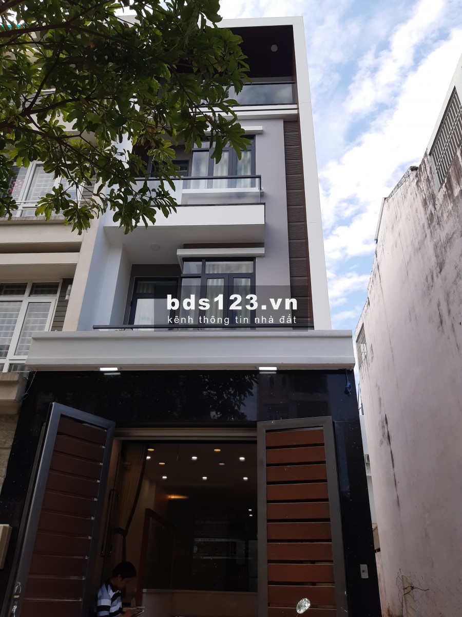 Cho thuê Nhà trệt 3 lầu 4 phòng ngủ nội thất cơ bản đường nguyễn tuyển, Bình Trưng Tây, Q2