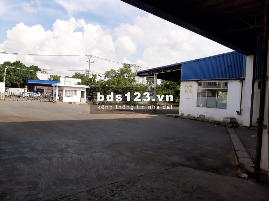 Cho THUÊ KHO diện tích hiện trống 5.000m2, khu CN Vĩnh Lộc, Hóc Môn.