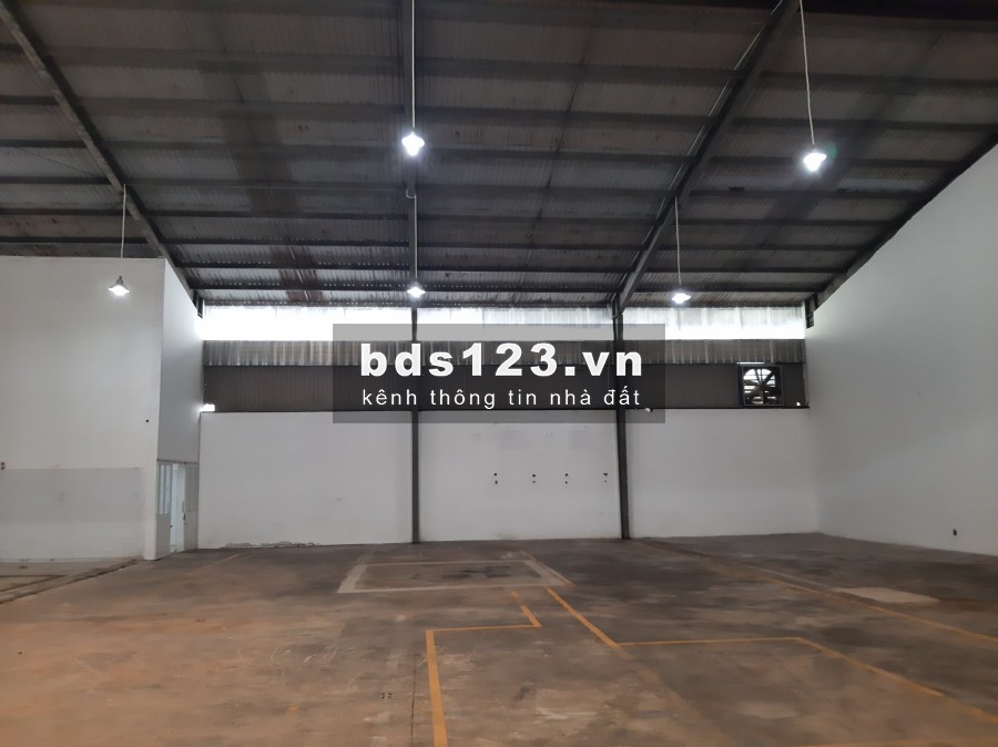 Cho THUÊ KHO diện tích hiện trống 5.000m2, khu CN Vĩnh Lộc, Hóc Môn.