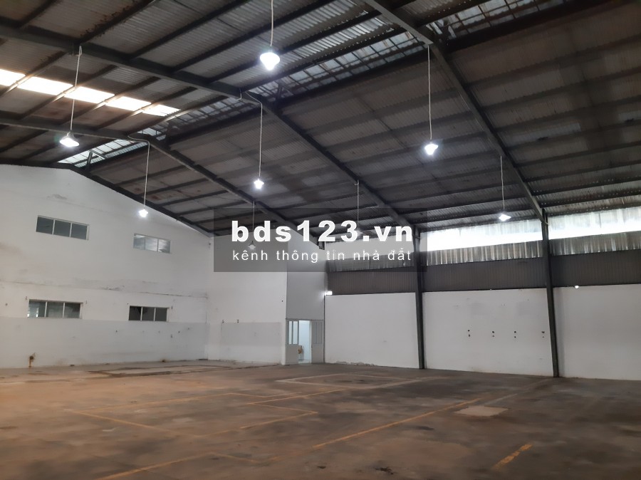 Cho THUÊ KHO diện tích hiện trống 5.000m2, khu CN Vĩnh Lộc, Hóc Môn.