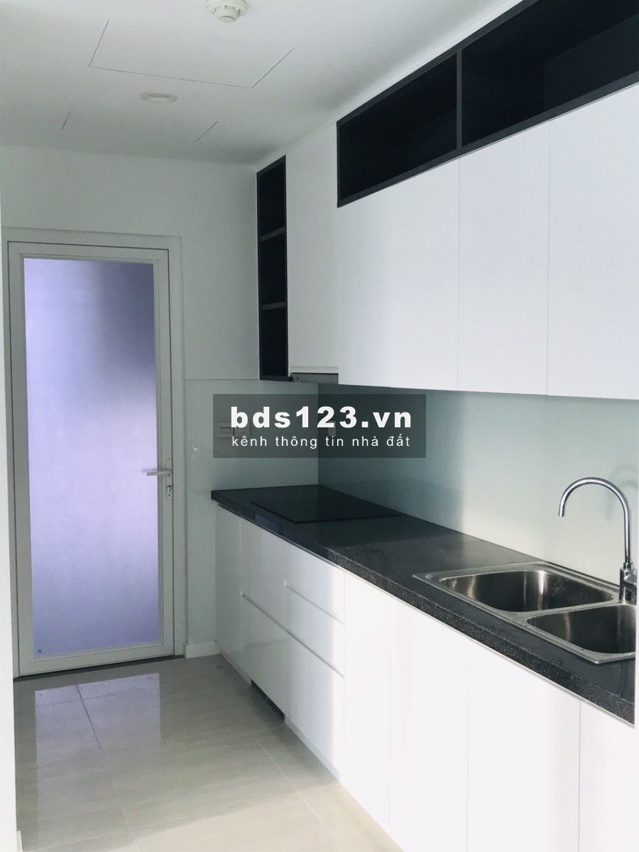 Cho thuê căn 3pn, block A, giá 17 triệu/tháng (cam kết rẻ nhất khu Sadora)