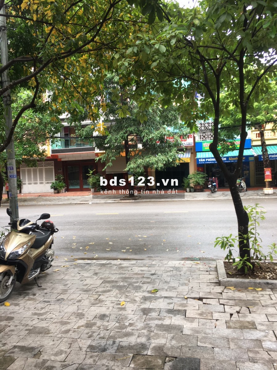 Bán nhà mặt phố KĐT Đông Bắc Ga 105m2, 4 tầng, mặt tiền đẹp, kinh doanh văn phòng giá rẻ