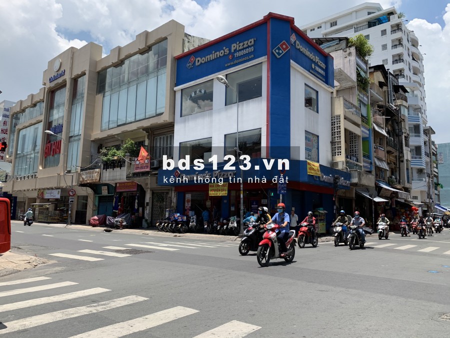 Cho thuê nhà góc 2 MT Trần Hưng Đạo (10x7) trệt 2 lầu