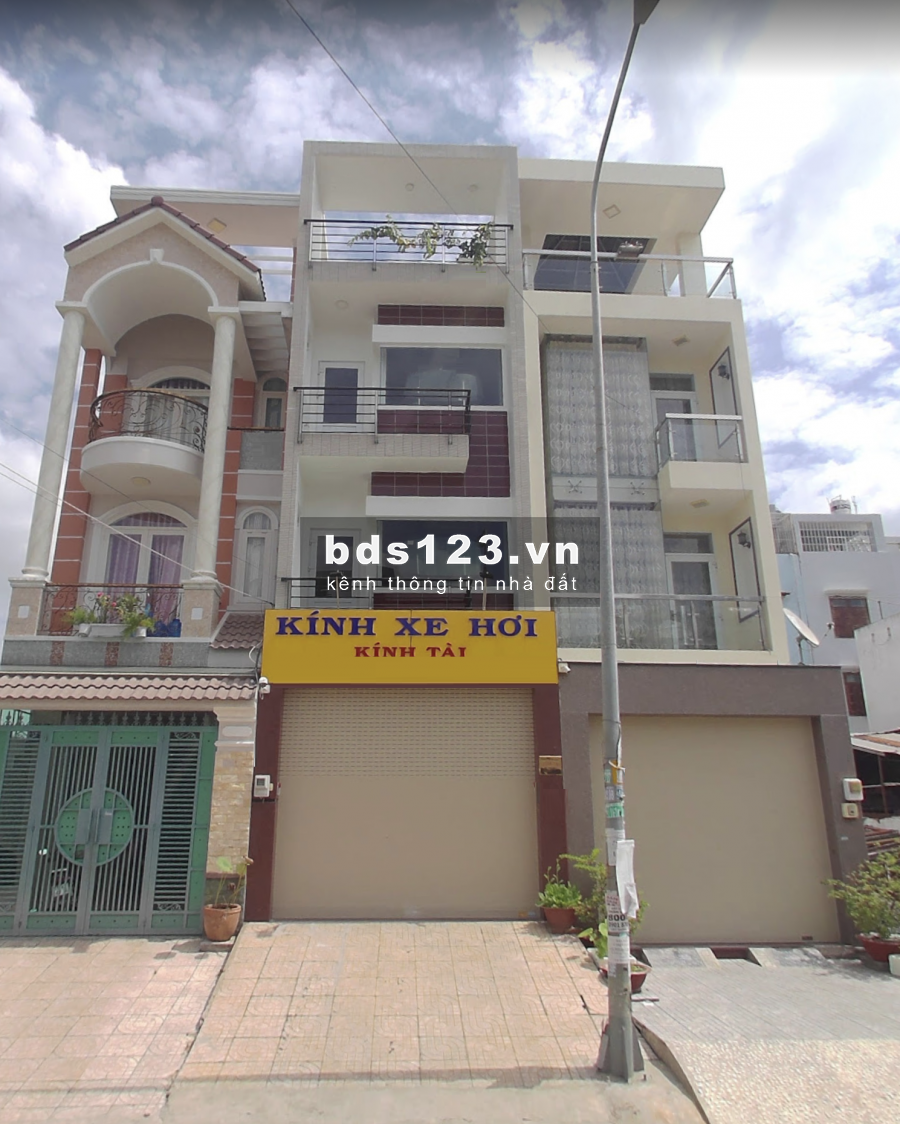 MT kinh doanh sầm uất đường Nguyễn Sơn