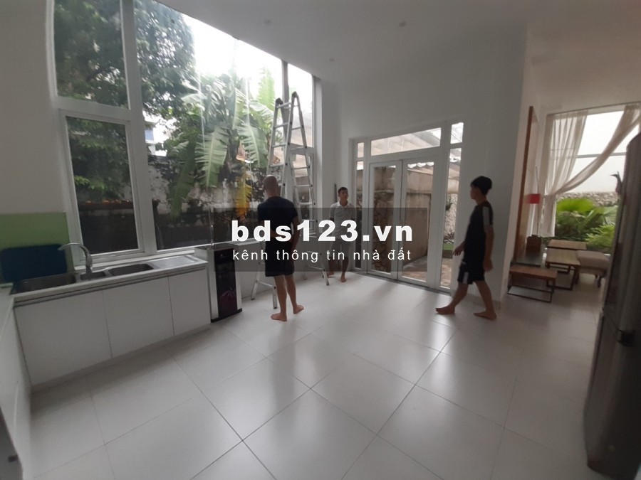 Villa trệt 2 lầu 4 phòng full nội thất 12x20m Thảo Điền