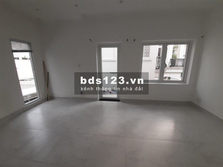 Villa trệt 2 lầu 4 phòng full nội thất 12x20m Thảo Điền