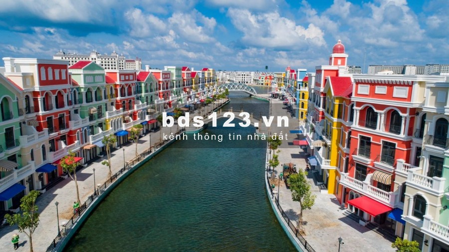 MỞ BÁN SHOPHOUSE KỀ CASINO PHÚ QUỐC - ĐẦU TƯ 4 TỶ THU VỀ SAU 2 NĂM 8 TỶ . LIÊN HỆ 0909 607604