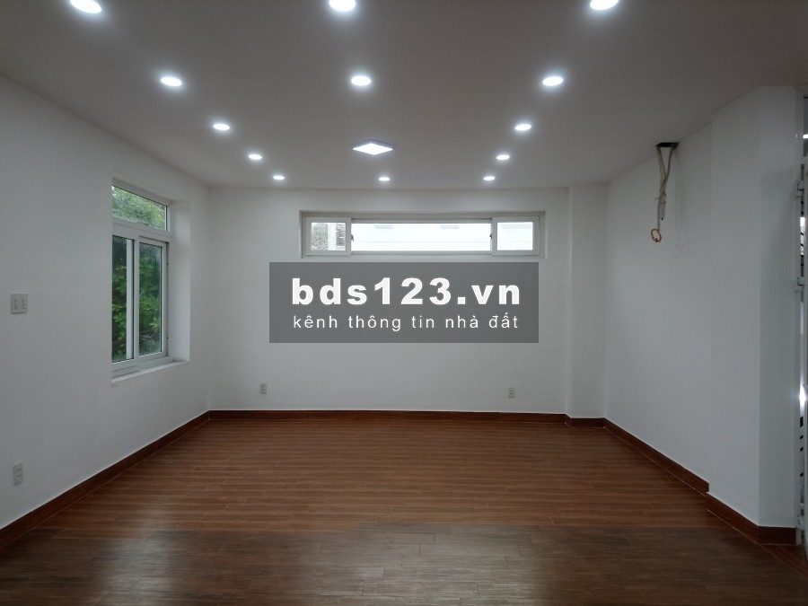 Nhà VP+Ở Nguyễn Qúy Đức 5x20m hầm 3 lầu 4P