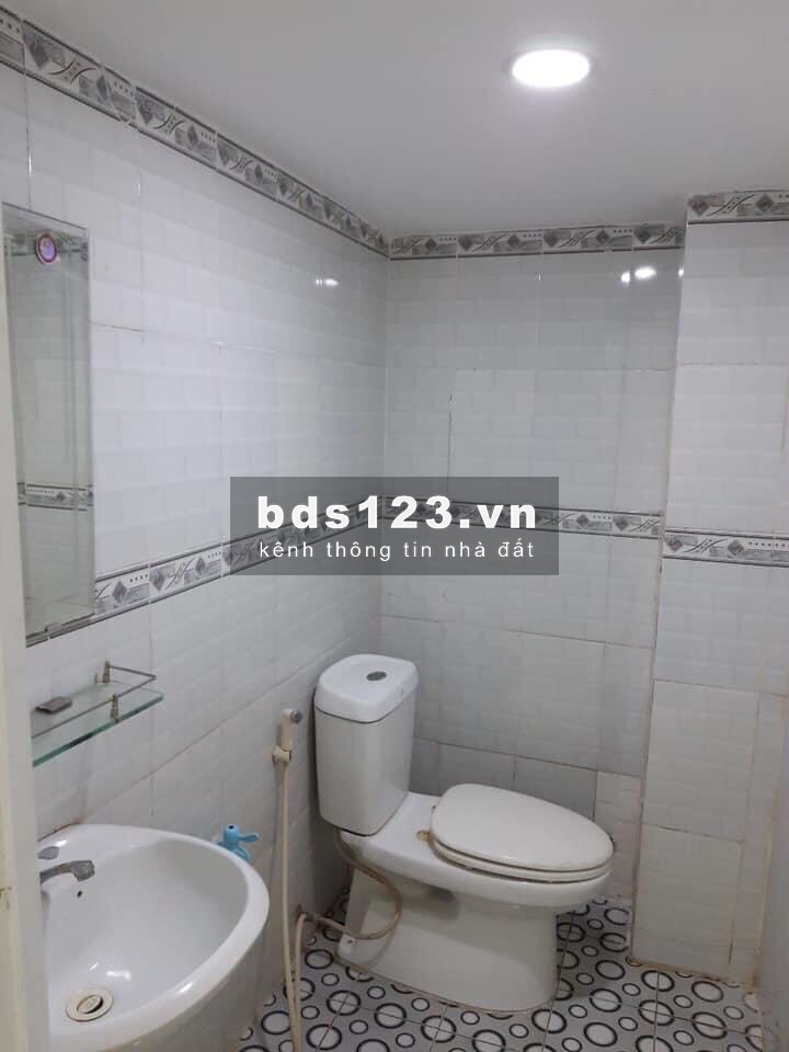 Cho thuê nhà nguyên căn đường Hương Lộ 2
