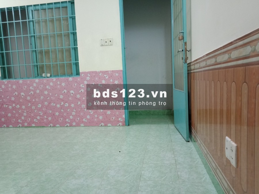 PHÒNG CÓ CỬA SỔ THOÁNG MÁT, SẠCH ĐẸP GẦN CÔNG VIÊN LÊ THỊ RIÊNG