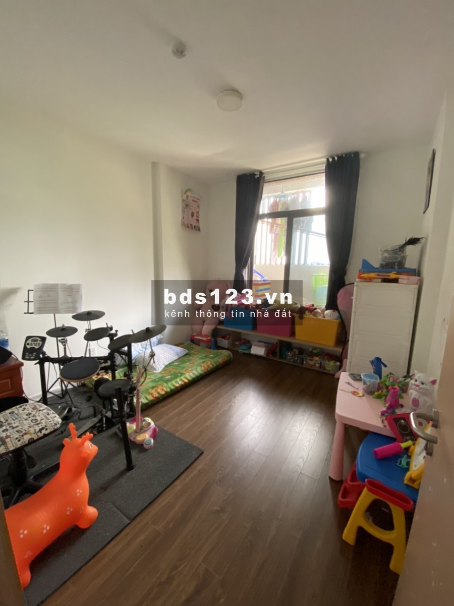Chủ nhà cần ra nhanh căn hộ Jamiala KĐ 2PN 80m2, đầy đủ tiện nghi. giá 2,8 tỷ bao hết. LH 0909.321.775