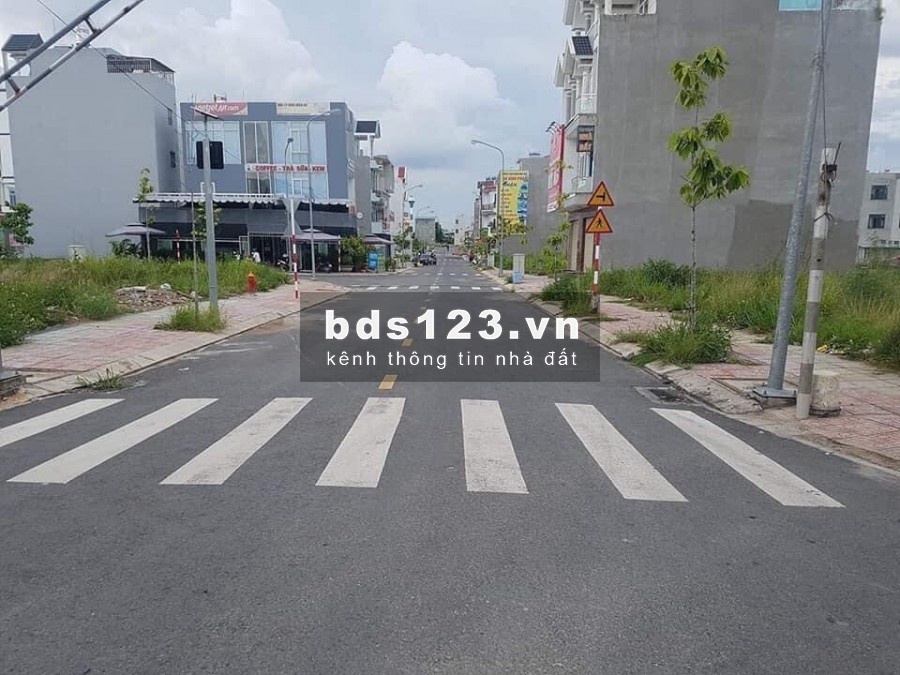 CHÍNH CHỦ CẦN BÁN 120M2 NỀN THỔ CỬ MẶT TIỀN ĐƯỜNG TRẦN VĂN GIÀU