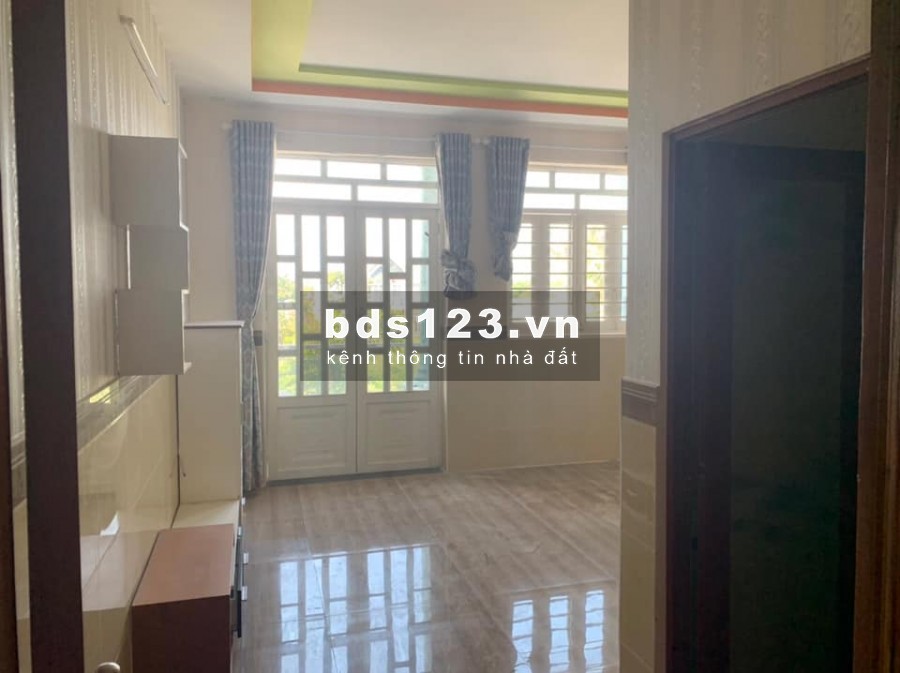 Nợ ngân hàng bán gấp nhà 2 lầu Gần Bệnh Viện Triều An, SHR giá 1.76 tỷ