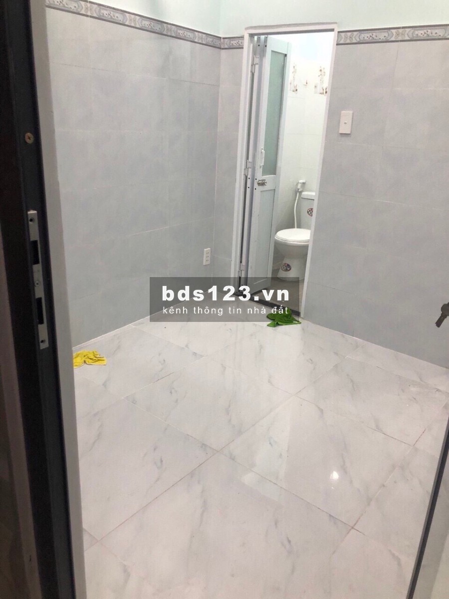 Nợ ngân hàng bán gấp nhà 2 lầu Gần Bệnh Viện Triều An, SHR giá 1.76 tỷ