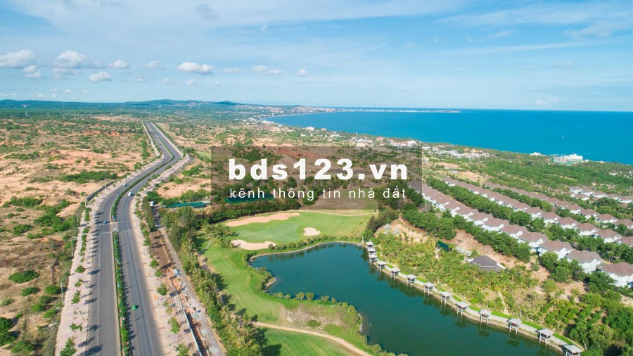Đất sổ đỏ cách biển 4KM giá từ 50 ngàn/m2 Cách sân bay 30KM.