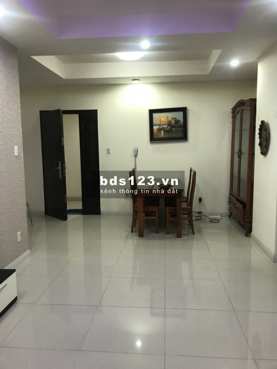 Thuê căn hộ Cộng Hòa Plza, 2 phòng ngủ/2WC đủ tiện nghi 11.5 Triệu / Tháng Tel 0942*811*343 Tony đi xem ngay (Giá cực tốt trong tháng)