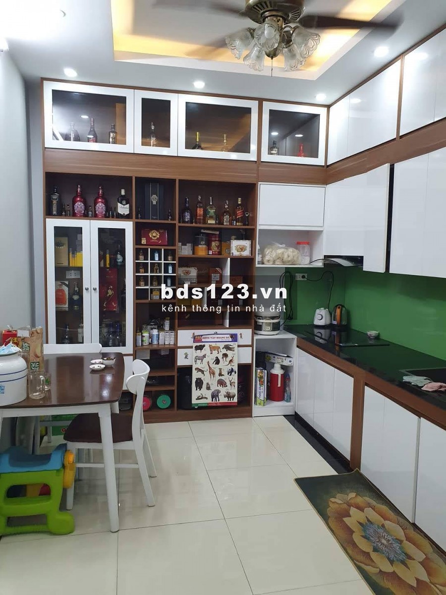 Nam Từ Liêm, Mặt Phố 45m x 5 tầng Kinh doanh sầm uất Giả chỉ 3.8 tỷ.