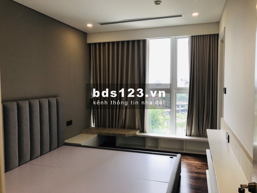 CHO THUÊ CĂN HỘ AQUACENTRAL SỐ 44 YÊN PHỤ DT 120M2 3 NGỦ FULL ĐỒ GIÁ 32TR/THÁNG LH 0969866063
