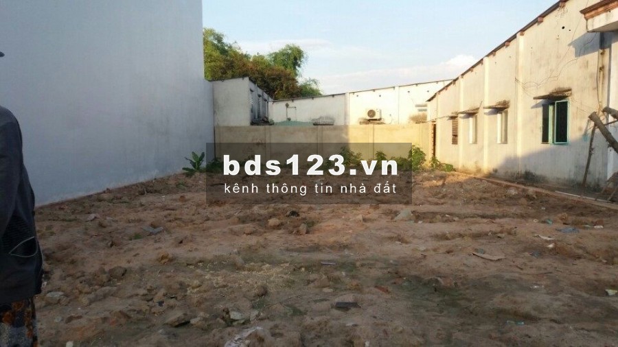 Bán đất giá rẻ đầu tư thị trấn, dt 300m2. full thổ cư, gần kcn becamex Đồng Phú