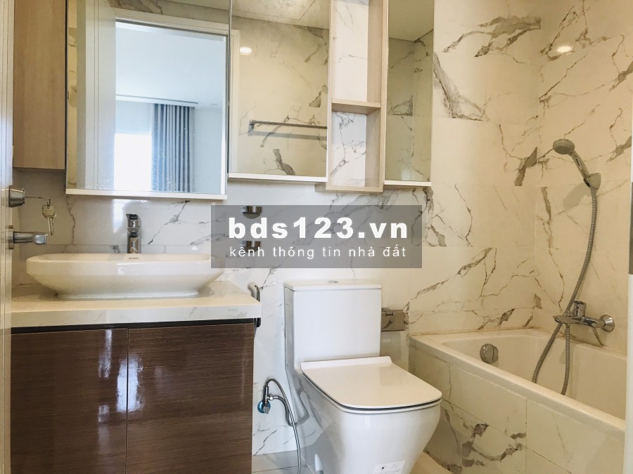 CHO THUÊ CĂN HỘ AQUACENTRAL SỐ 44 YÊN PHỤ DT 120M2 3 NGỦ FULL ĐỒ GIÁ 32TR/THÁNG LH 0969866063