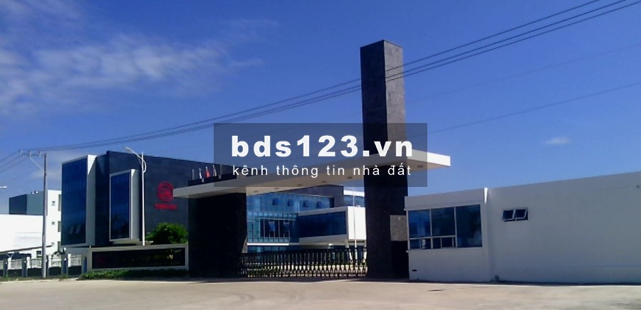 2 dãy trọ đôi gồm 14P và 2 ki ốt thu nhập hơn 15tr/th, sát KCN Bình Dương