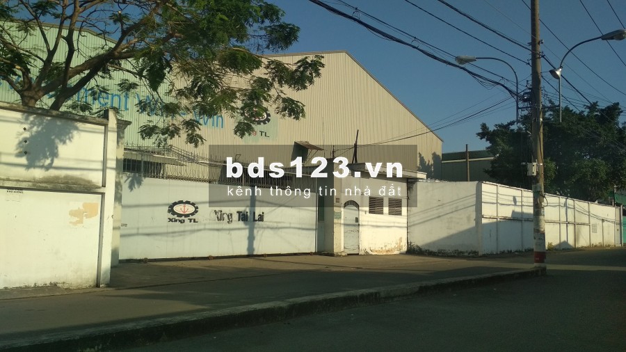CẦN CHO THUÊ NHÀ XƯỞNG 8.500M2 ĐƯỜNG HƯƠNG LỘ 2, BÌNH TÂN, GIÁ RẺ KHU VỰC