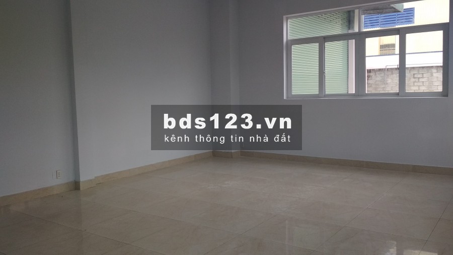 CẦN CHO THUÊ NHÀ XƯỞNG 8.500M2 ĐƯỜNG HƯƠNG LỘ 2, BÌNH TÂN, GIÁ RẺ KHU VỰC