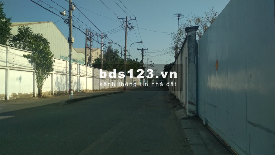 CẦN CHO THUÊ NHÀ XƯỞNG 8.500M2 ĐƯỜNG HƯƠNG LỘ 2, BÌNH TÂN, GIÁ RẺ KHU VỰC