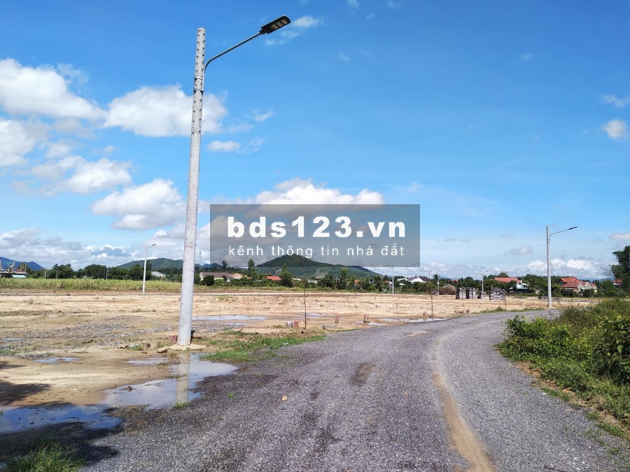 Chính chủ cần bán nhanh Lô đất tại Bình Lộc- Diên Khánh giá chỉ 350tr.