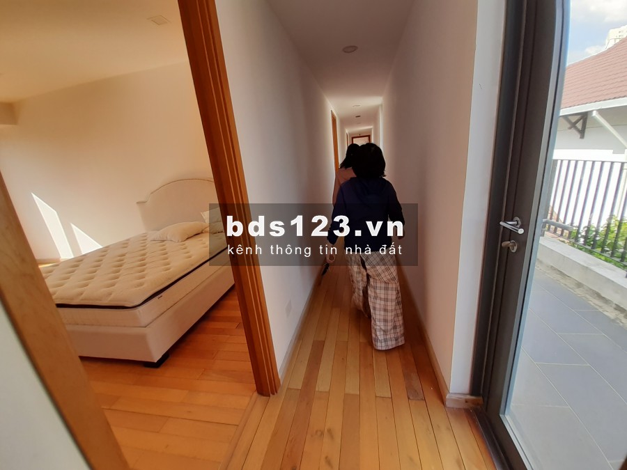 Cho Thuê Villa 631m2 hồ bơi sân vườn Nguyễn văn hưởng Thảo điền Quận 2 MS:345