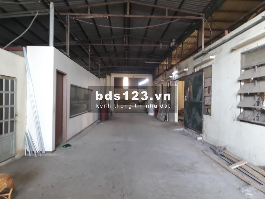 CHO THUÊ GẤP NHÀ XƯỞNG 2.500M2 MẶT TIỀN PHAN VĂN HỚN, HÓC MÔN