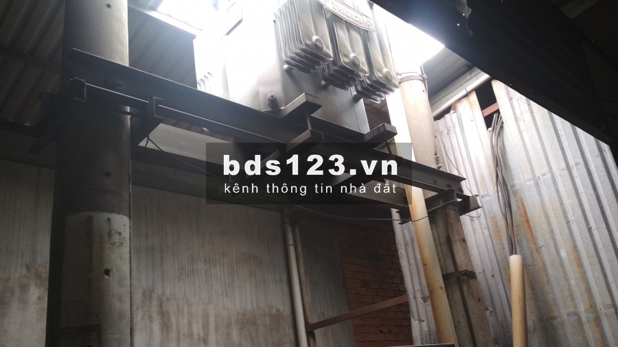 CHO THUÊ GẤP NHÀ XƯỞNG 2.500M2 MẶT TIỀN PHAN VĂN HỚN, HÓC MÔN