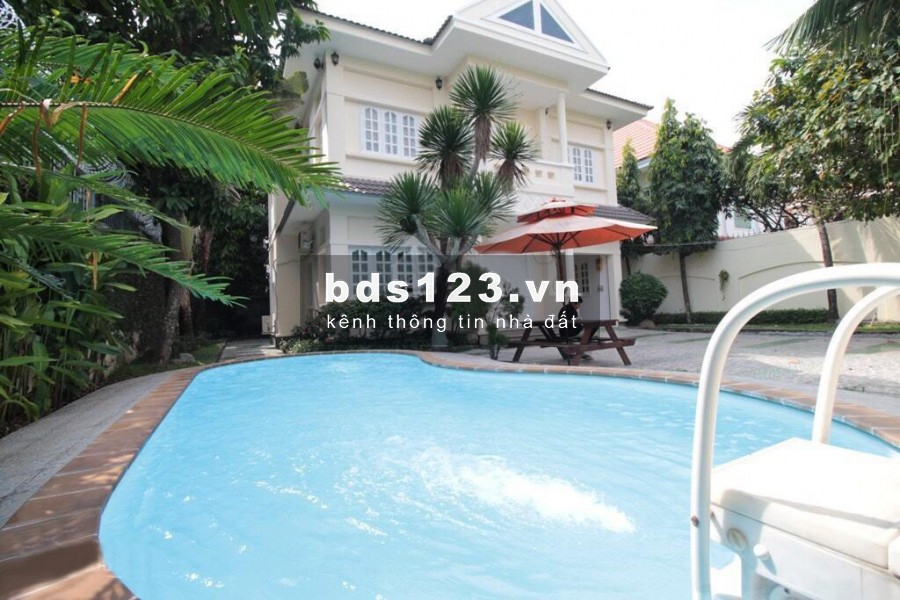 Cho thuê Villa Hiện đại hồ bơi sân vườn 400m2 Quốc hương Thảo điền Quận 2 MS:224
