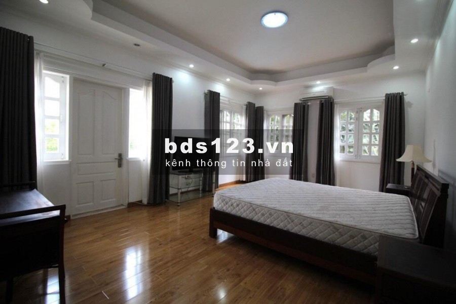 Cho thuê Villa Hiện đại hồ bơi sân vườn 400m2 Quốc hương Thảo điền Quận 2 MS:224
