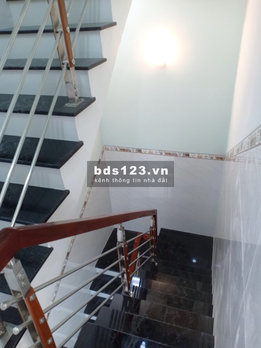 Bán Nhà 1 trệt 3 lầu sân thượng 7PN, 4WC, hẻm xe hơi 186 Bình Thới, Quận 11, gần vòng xoay Lê Đại Hành