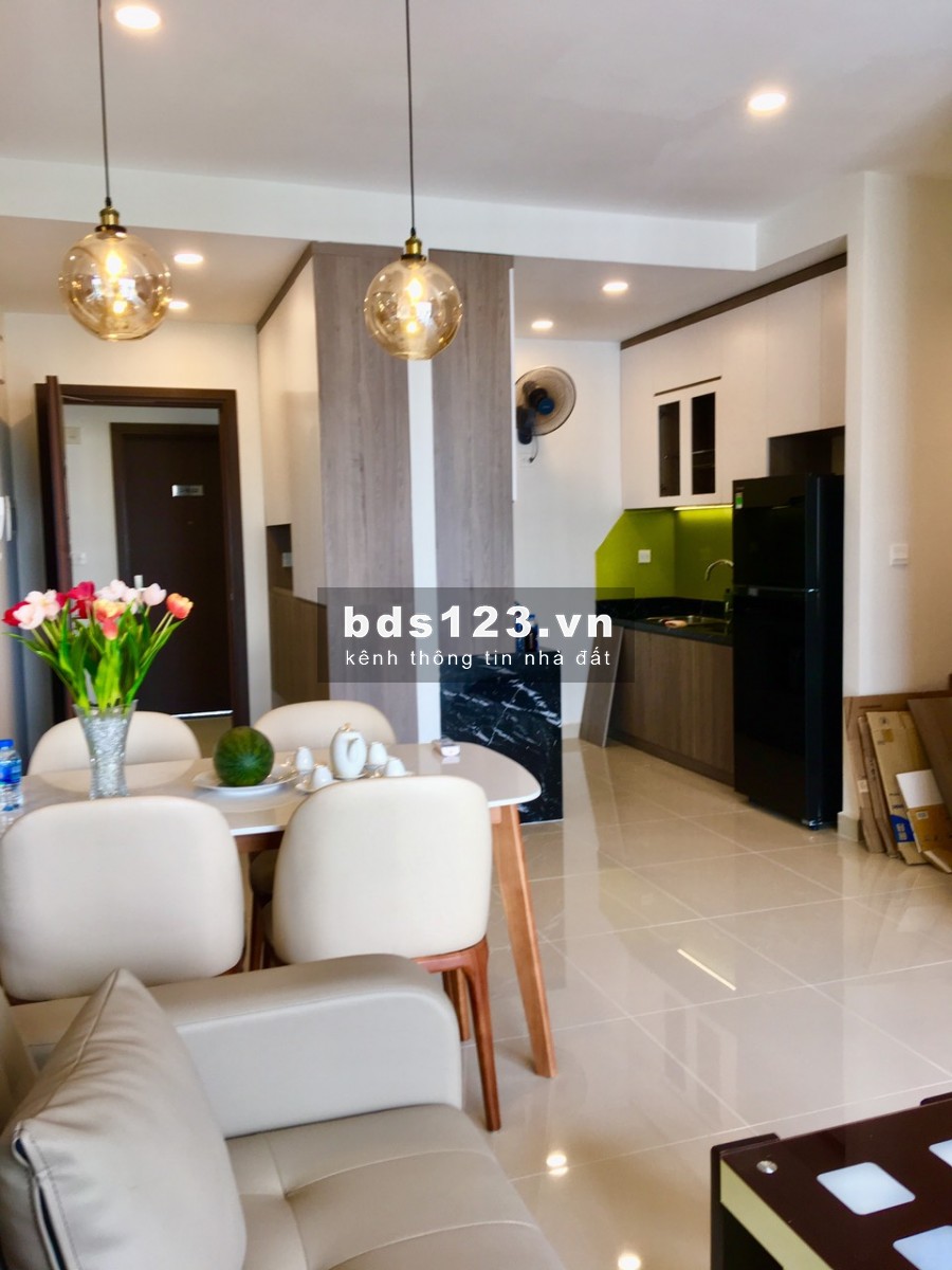 Cho thuê gấp CH Sunrise DT 70m2 2PN 2WC, full nội thất view sông,giá 12tr/tháng 0938011552
